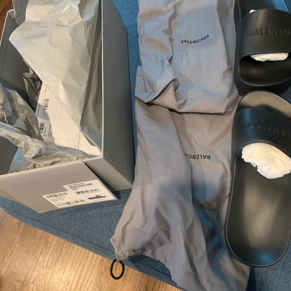 Authentic Balenciaga Chunky Slide Sandal - Picture 4 of 4